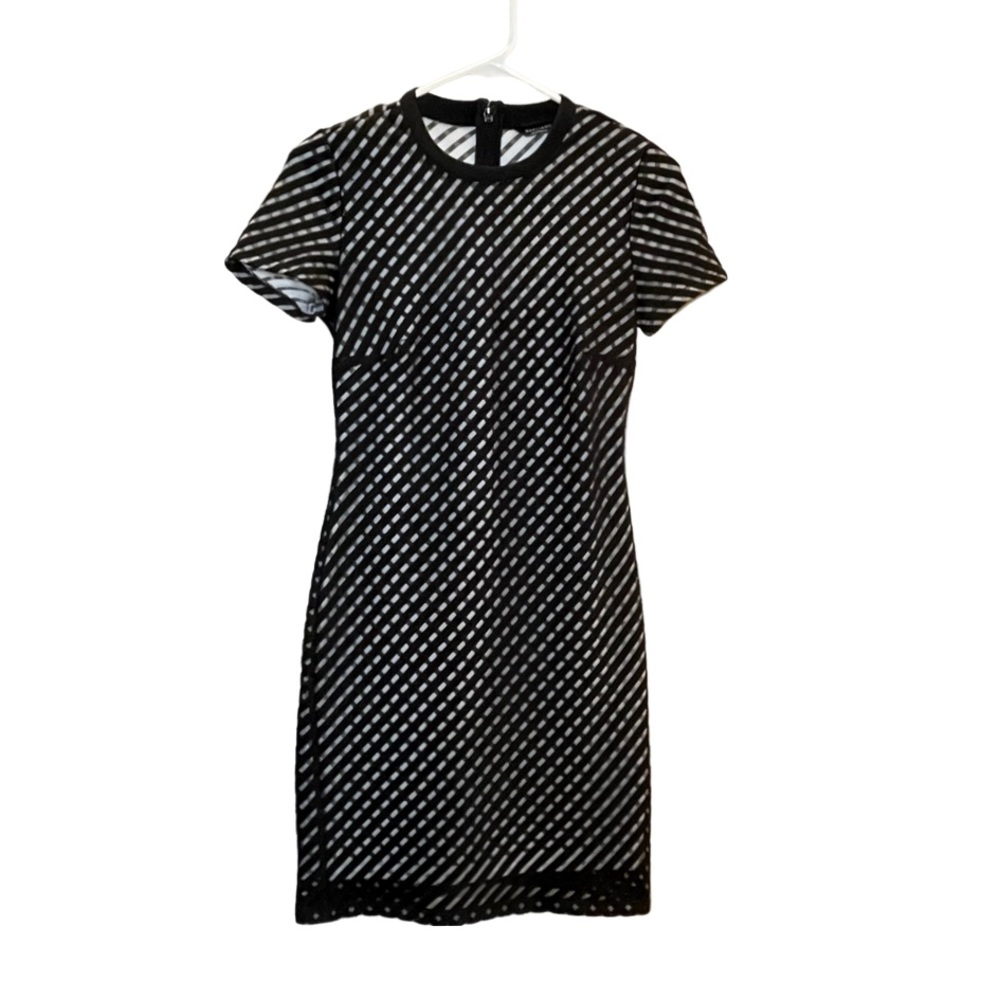 Marciano. Perfect condition. Mini dress. Zipper back. XS